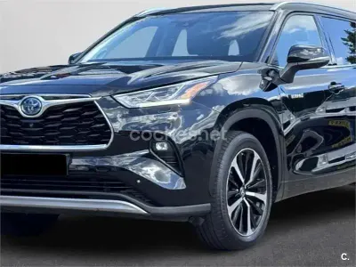 Usado Toyota Highlander Luxury 246 CV (180 kW) 2021 Azul SUV