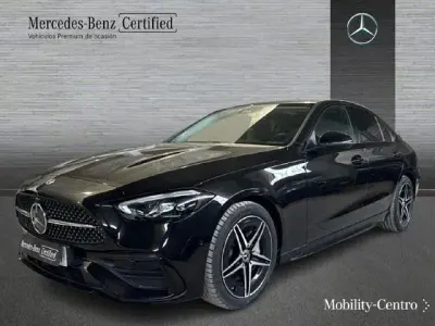 Usado Mercedes C220 AMG line 200 CV (147 kW) 2022 Gris selenita Berlina