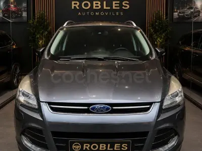 Usado Ford Kuga Titanium S 163 CV (119 kW) 2014 Gris / plata SUV