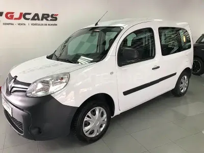 Usado Renault Kangoo 75 CV (55 kW) 2018 Blanco Monovolumen