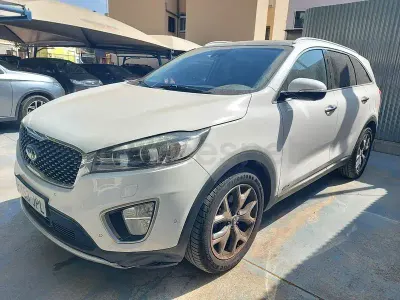 Usado Kia Sorento 200 CV (147 kW) 2016 Blanco SUV