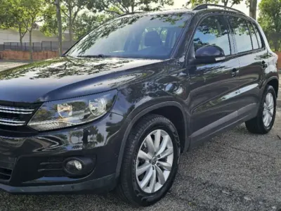 Usado VW Tiguan Advance 150 CV (110 kW) 2016 Gris SUV