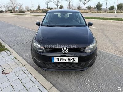 Usado VW Polo Advance 85 CV (62 kW) 2012 Negro Utilitario