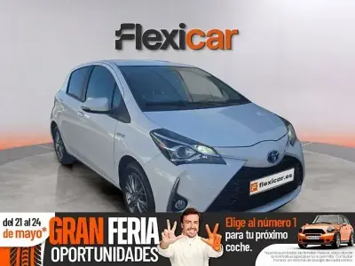 Brugt Toyota Yaris Hybrid Active 100 HK (73 kW) 2018 Hvid