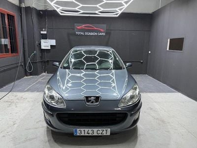 Usado Peugeot 407 133 CV (97 kW) 2004 Gris Berlina