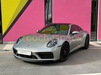 Porsche 911 Carrera 4 GTS
