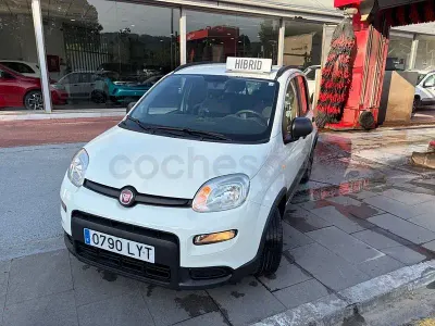Usado Fiat Panda Cross Cross 70 CV (51 kW) 2022 Blanco Utilitario
