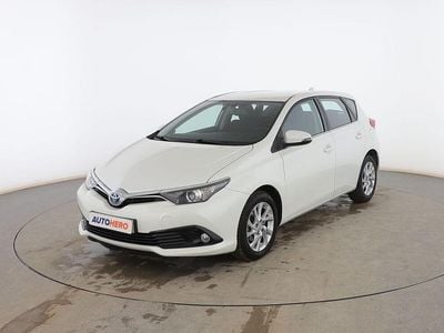 Usado Toyota Auris Hybrid Edition 140 CV (102 kW) 2015 Blanco Berlina