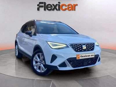 Usado Seat Arona Xperience 110 CV (80 kW) 2022 Blanco SUV