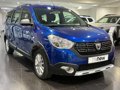 Usado Dacia Lodgy Comfort 115 CV (84 kW) 2022 Azul Monovolumen