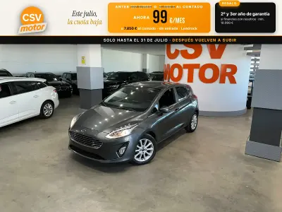 Usado Ford Fiesta Titanium 101 CV (74 kW) 2019 Gris Utilitario