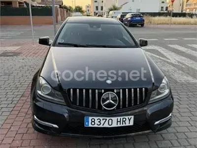 Usado Mercedes C220 170 CV (125 kW) 2013 Gris / plata Coupe