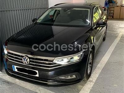 Usado VW Passat Advance 150 CV (110 kW) 2020 Negro Familiar