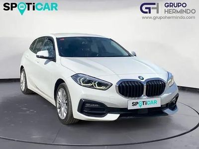 Käytetty BMW 118 Comfort Edition 136 HP (100 kW) 2021 Valkoinen Viistoperä