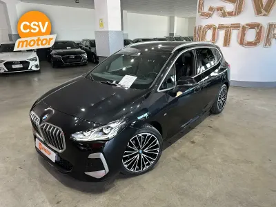 Usado BMW 218 Comfort Edition 140 CV (102 kW) 2024 Negro Familiar