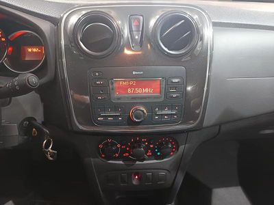 Blanco Usado 2018 Dacia Sandero Ambiance Utilitario | 8900 € (Precio justo)