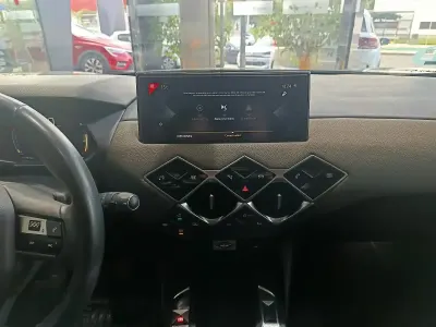 Usado DS Automobiles DS3 Crossback So Chic 100 CV (73 kW) 2020 Gris SUV