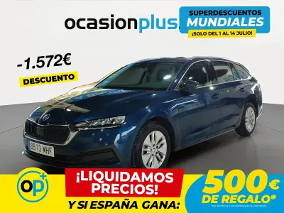 Usado Skoda Octavia Ambition 150 CV (110 kW) 2023 Azul Familiar