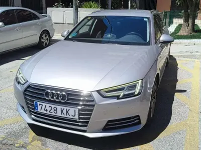 Usado Audi A4 Premium 150 CV (110 kW) 2018 Gris Familiar
