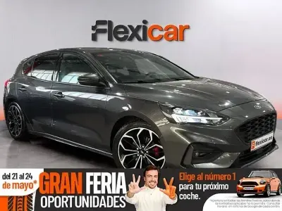 Begagnad Ford Focus ST-Line 182 HK (133 kW) 2018 Grå