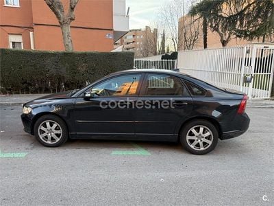 Negro Usado 2007 Volvo S40 Momentum Berlina | 2300 € (Precio justo)