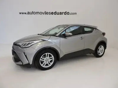 Usado Toyota C-HR Advance 122 CV (89 kW) 2021 Gris / plata SUV