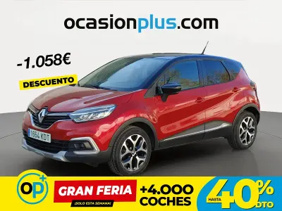 Usado Renault Captur XMOD 120 CV (88 kW) 2017 Rojo SUV