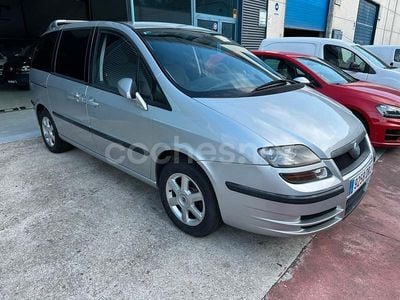 Usado Fiat Ulysse Emotion 128 CV (94 kW) 2006 Gris / plata Monovolumen
