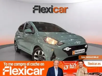 Usado Hyundai i10 67 CV (49 kW) 2023 Verde Utilitario