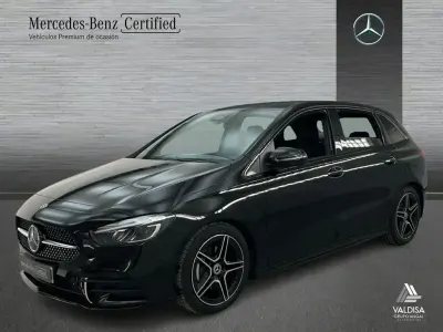 Usado Mercedes B200 AMG line 150 CV (110 kW) 2024 Negro Utilitario