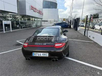 Käytetty Porsche 911 Carrera 4S