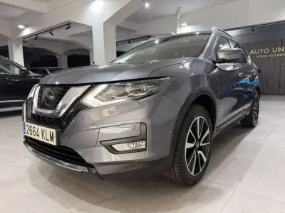 Usado Nissan X-Trail Tekna 131 CV (96 kW) 2018 Gris SUV
