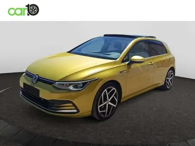 Usado VW Golf VIII Style 150 CV (110 kW) 2021 Amarillo Berlina