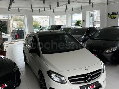 Usado Mercedes B220 AMG line 177 CV (130 kW) 2014 Blanco Utilitario