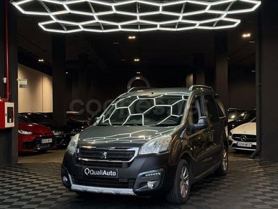 Usado Peugeot Partner Tepee Outdoor 100 CV (73 kW) 2016 Gris / plata Monovolumen