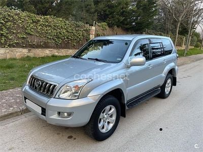 Usado Toyota Land Cruiser 166 CV (122 kW) 2006 Gris / plata SUV