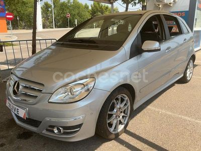 Mercedes B180