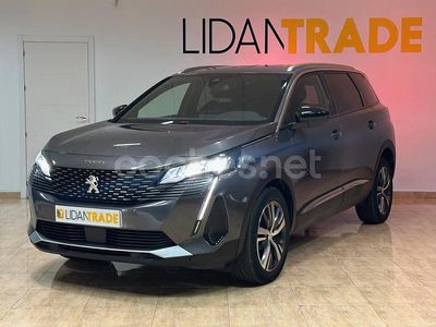 Gris / plata Usado 2023 Peugeot 5008 Allure SUV | 21.990 € (Precio justo)