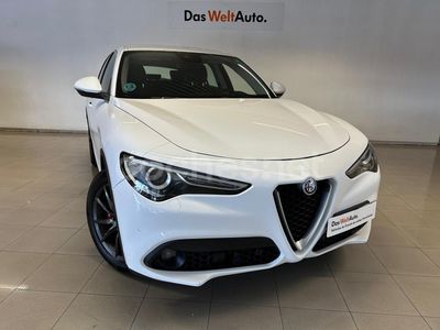 Blanco Usado 2017 Alfa Romeo Stelvio Super SUV | 19.990 € (Caro)