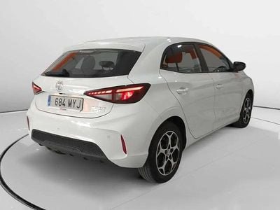 Używany MG MG3 Comfort 194 KM (142 kW) 2025 Biały Hatchback