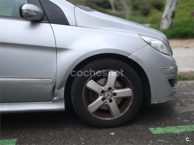 Mercedes B180