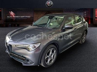 Usado Alfa Romeo Stelvio Sprint 190 CV (139 kW) 2021 Gris SUV