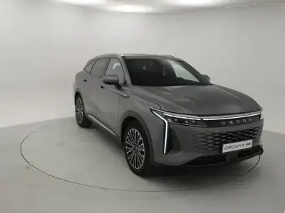 Usado Omoda 9 537 CV (394 kW) 2025 Gris SUV