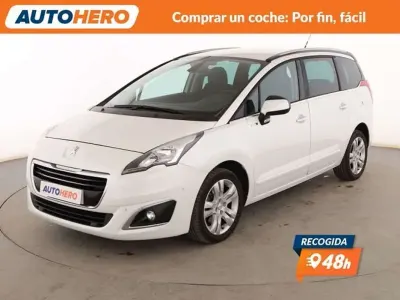 Usado Peugeot 5008 Style 120 CV (88 kW) 2016 Blanco Monovolumen
