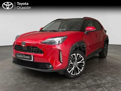 Usado Toyota Yaris Cross Style 130 CV (95 kW) 2025 Granate SUV