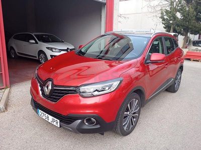 Usado Renault Kadjar Zen 130 CV (95 kW) 2016 Granate SUV