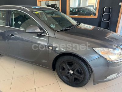 Usado Opel Insignia Cosmo 130 CV (95 kW) 2009 Gris / plata Familiar