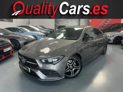 Usado Mercedes CLA200 150 CV (110 kW) 2022 Gris / plata Berlina