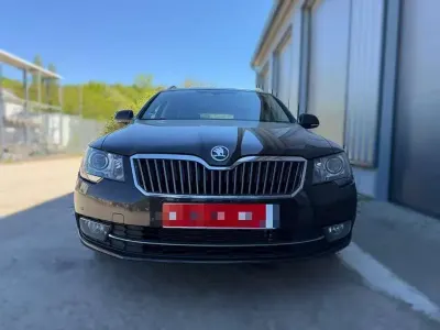 Usado Skoda Superb Ambition 170 CV (125 kW) 2013 Burdeos Familiar