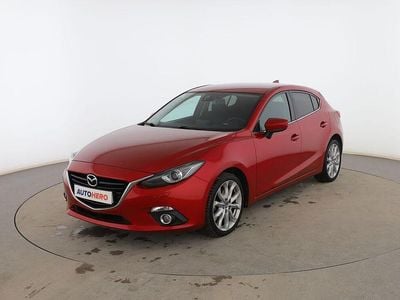 Usado Mazda 3 Luxury 105 CV (77 kW) 2016 Rojo Utilitario